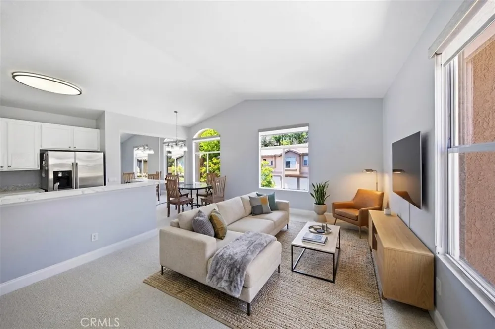 19431 Rue De Valore #59E Lake Forest, CA 92610