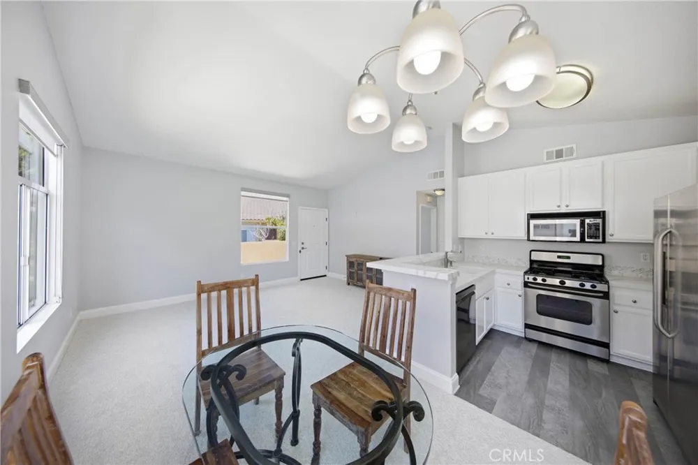 19431 Rue De Valore #59E Lake Forest, CA 92610