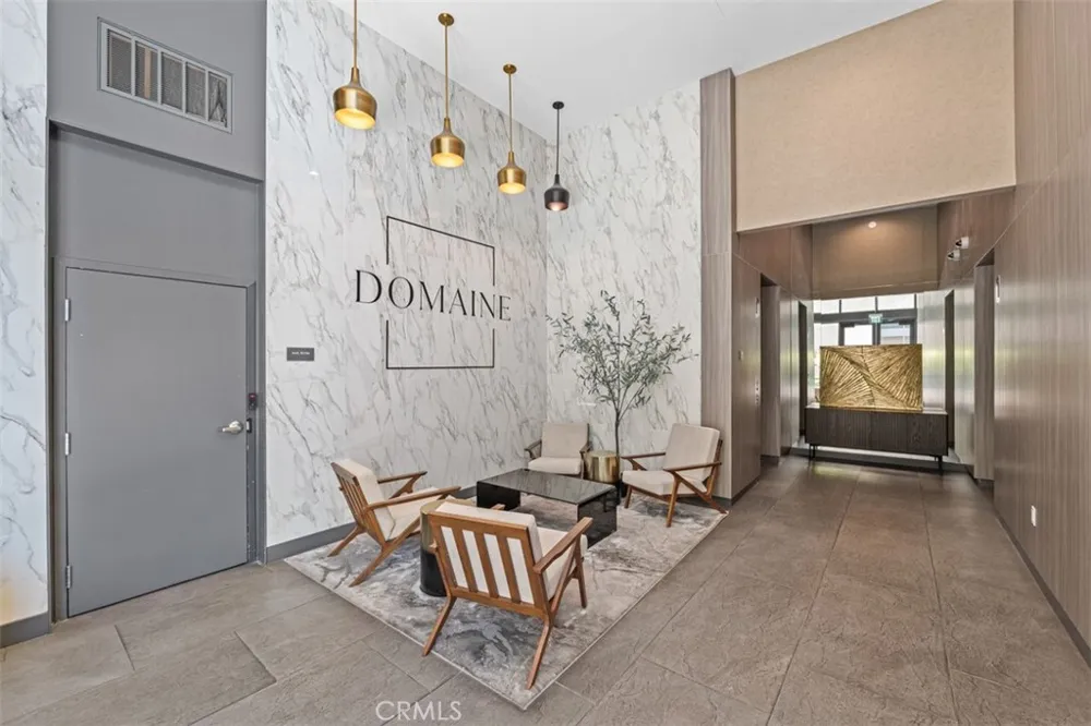 39 S Los Robles Avenue #6020 Pasadena, CA 91101