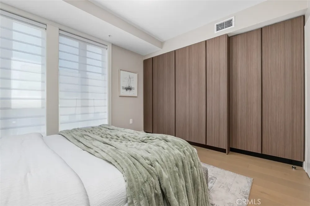 39 S Los Robles Avenue #6020 Pasadena, CA 91101