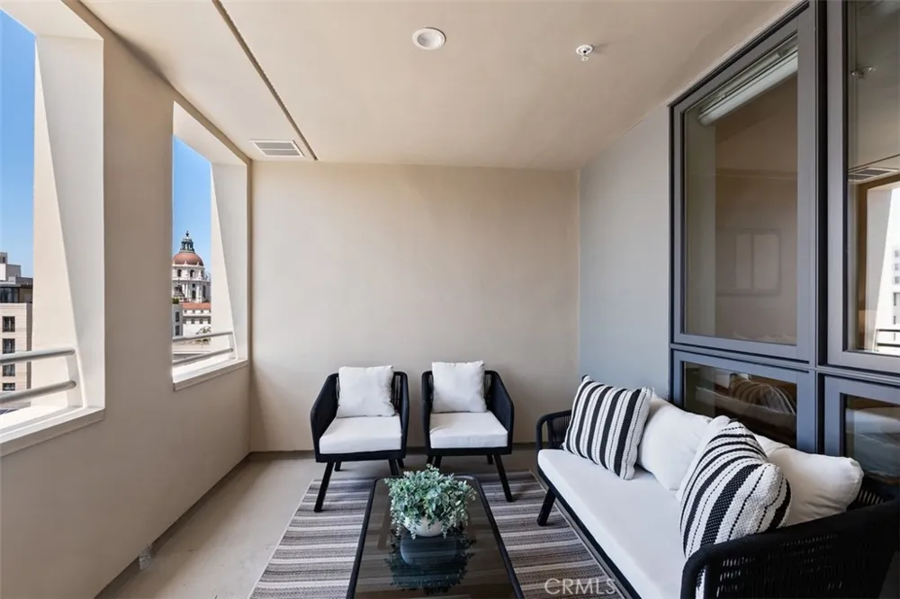 39 S Los Robles Avenue #6020 Pasadena, CA 91101