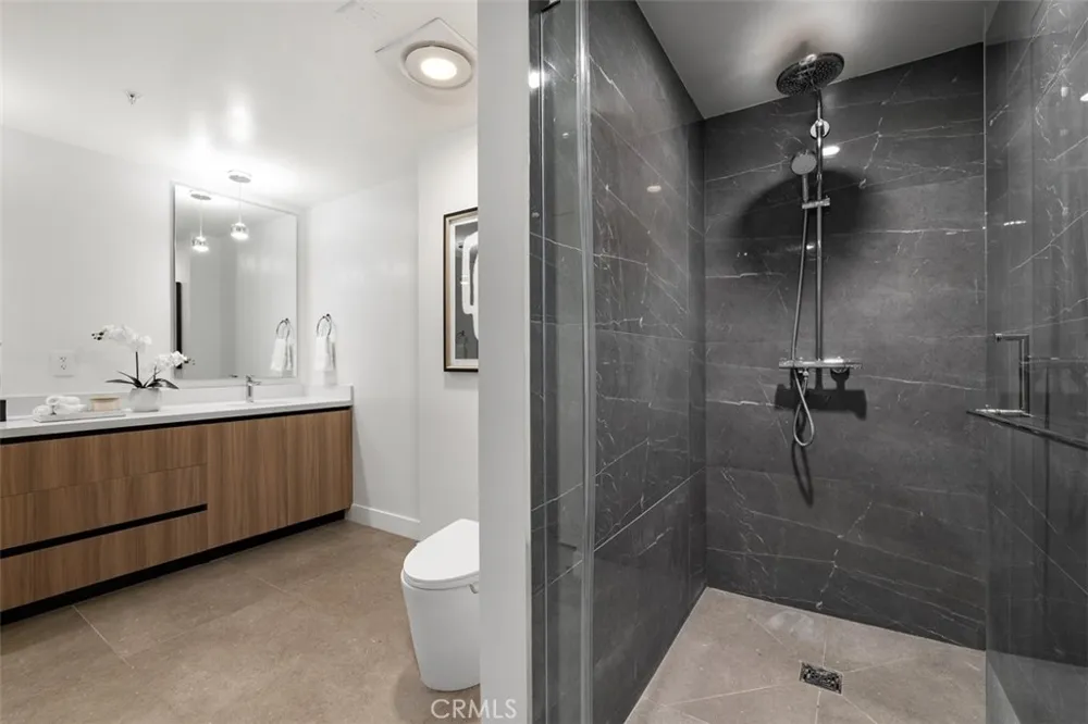 39 S Los Robles Avenue #6020 Pasadena, CA 91101