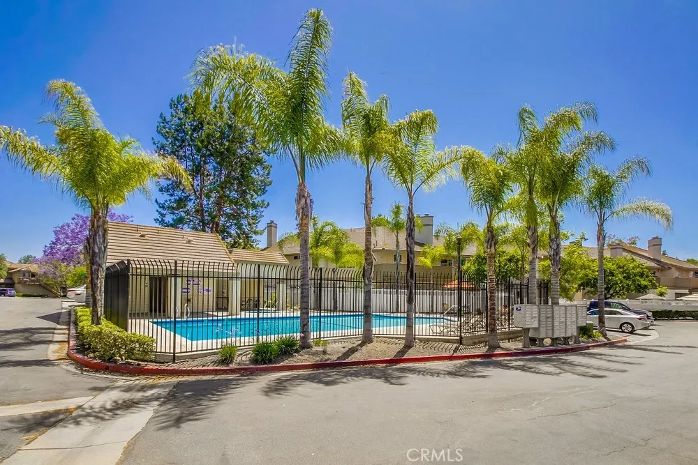 24351 Marquis Court #302 Laguna Hills, CA 92653