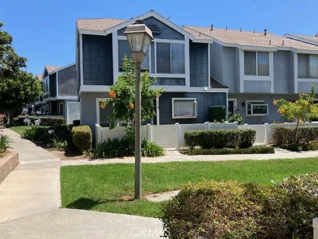 45 Briarwood Aliso Viejo, CA 92656