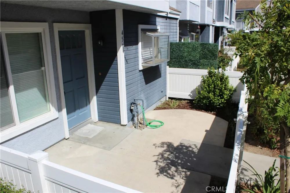 45 Briarwood Aliso Viejo, CA 92656