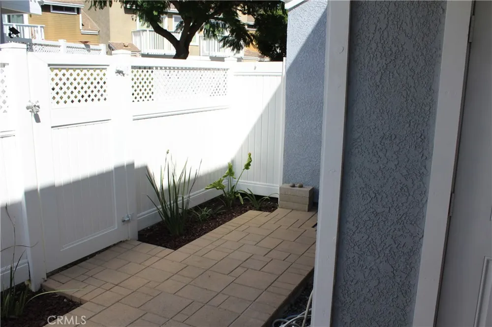 45 Briarwood Aliso Viejo, CA 92656