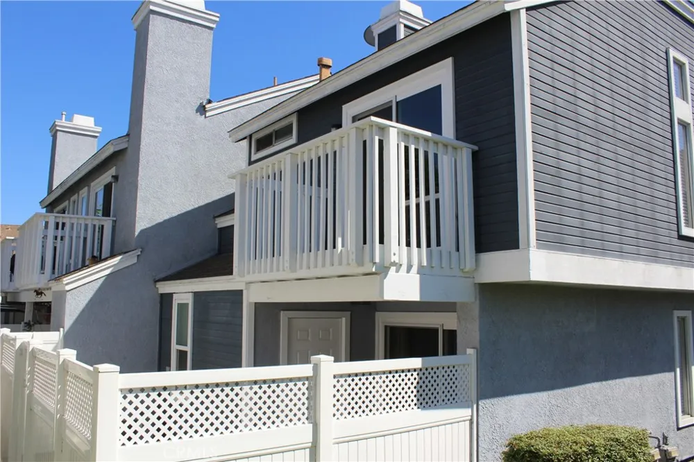 45 Briarwood Aliso Viejo, CA 92656