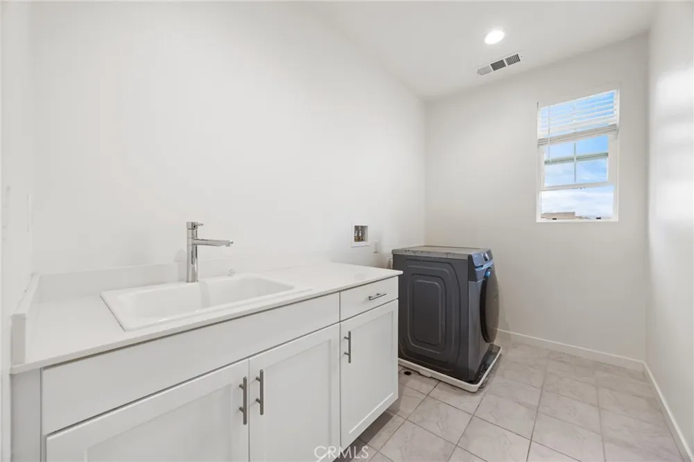 2960 E Merritt Paseo Ontario, CA 91761
