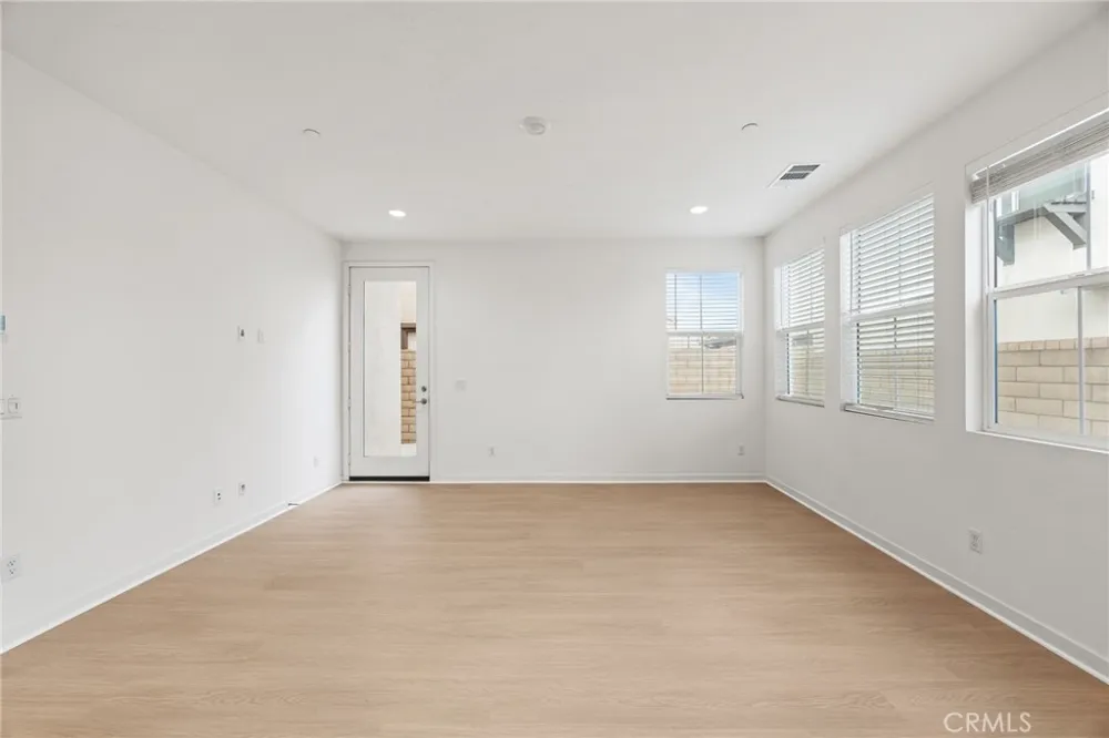 2960 E Merritt Paseo Ontario, CA 91761