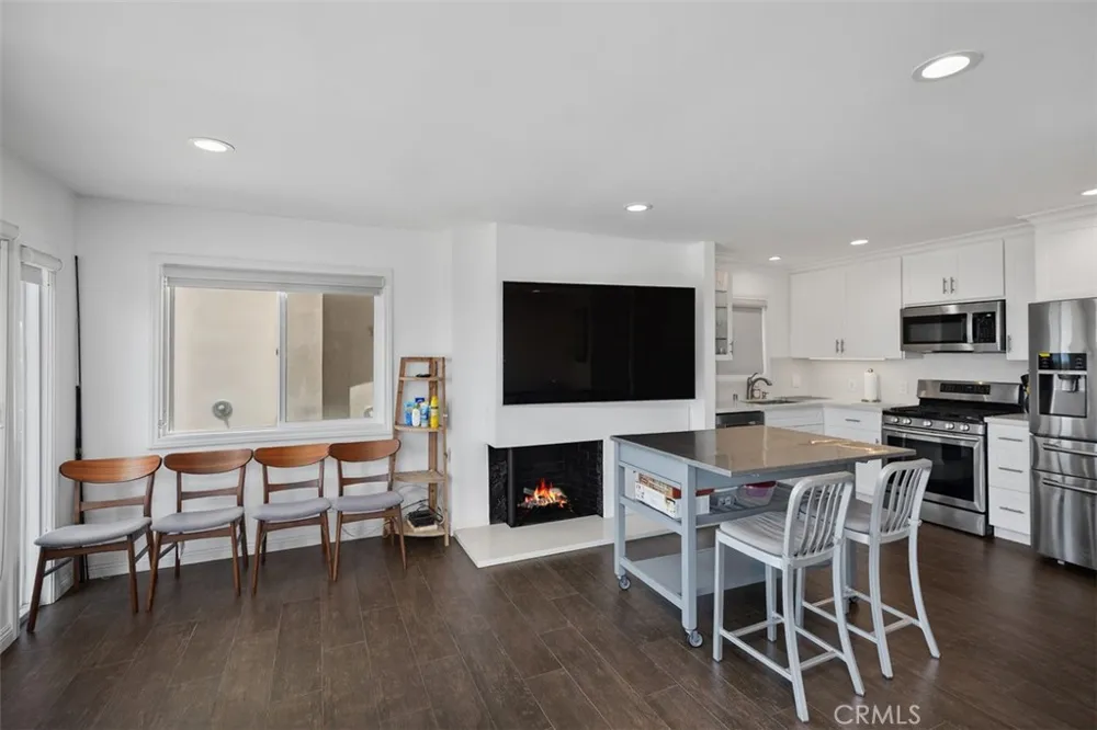 17075 S Pacific Avenue Sunset Beach, CA 90742