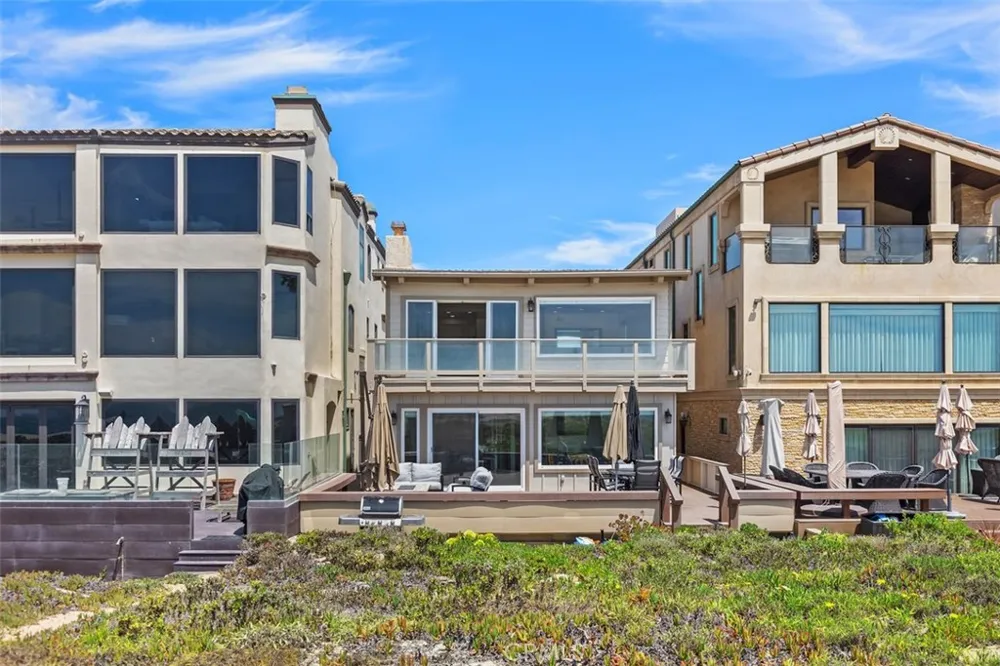17075 S Pacific Avenue Sunset Beach, CA 90742