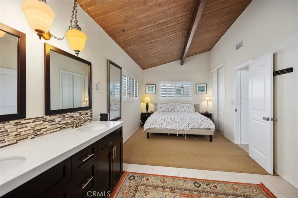 17075 S Pacific Avenue Sunset Beach, CA 90742