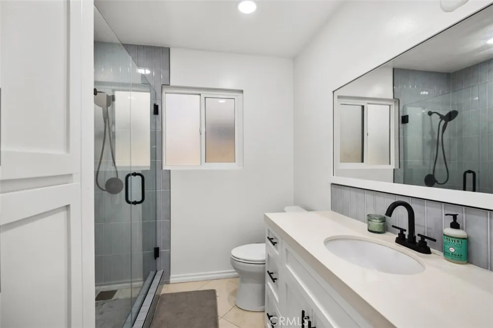 17075 S Pacific Avenue Sunset Beach, CA 90742