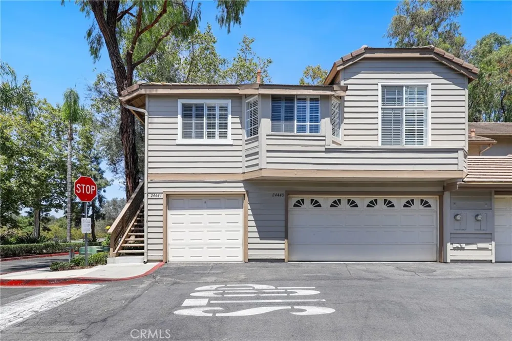 24441 Hillsdale Avenue #116 Laguna Hills, CA 92653
