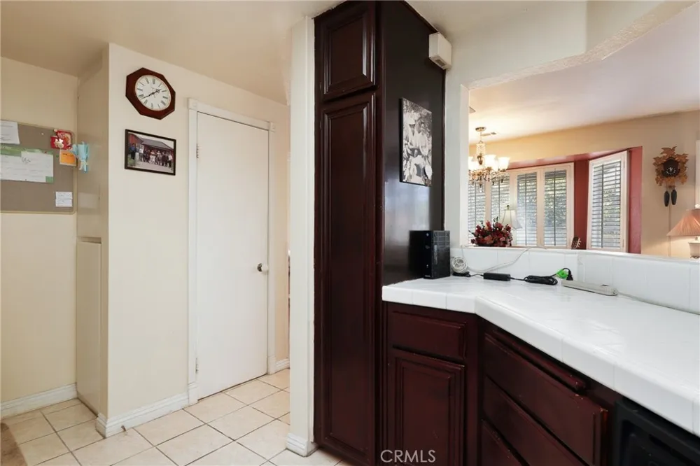 24441 Hillsdale Avenue #116 Laguna Hills, CA 92653