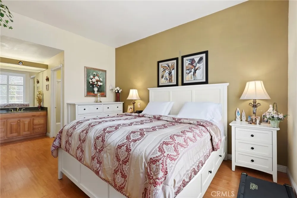 24441 Hillsdale Avenue #116 Laguna Hills, CA 92653