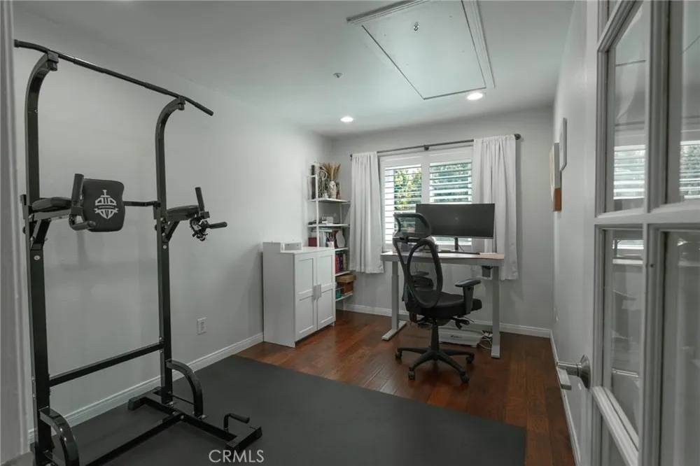 543 Victoria #M Costa Mesa, CA 92627