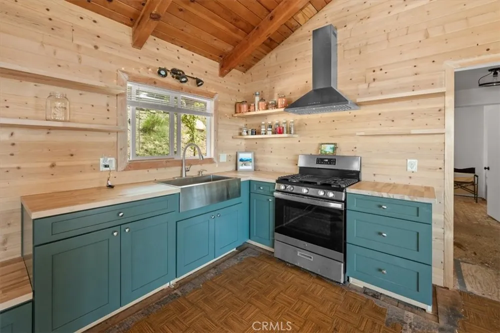 31601 Inspiration Running Springs, CA 92382