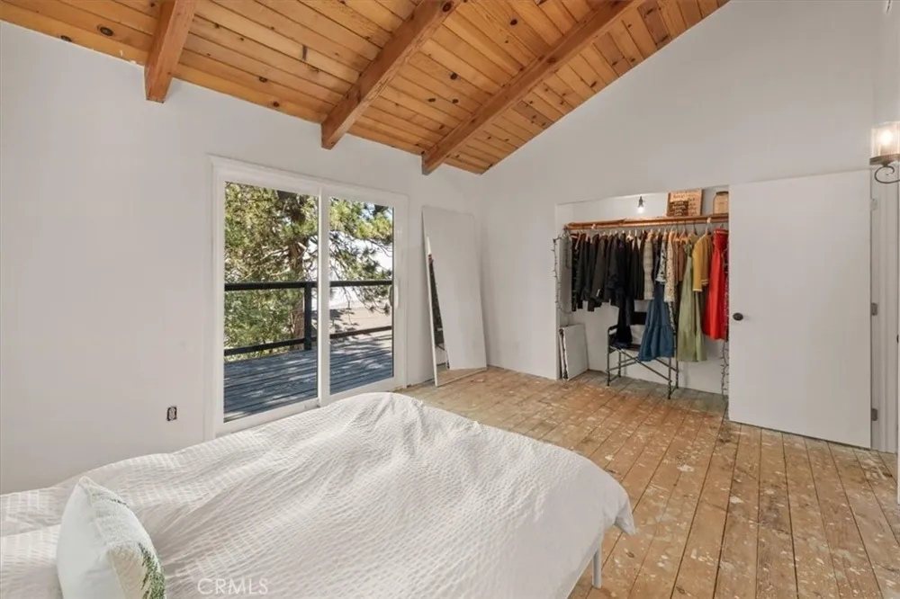 31601 Inspiration Running Springs, CA 92382