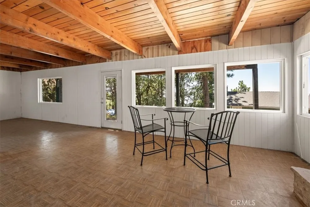 31601 Inspiration Running Springs, CA 92382