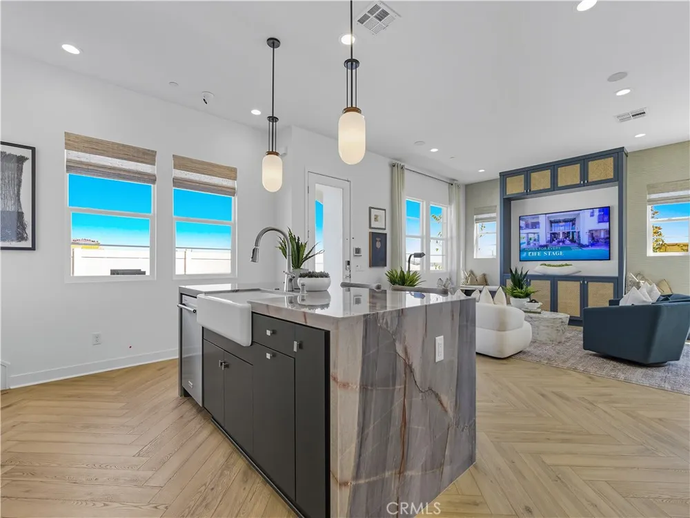2378 Liv Way Montebello, CA 90640