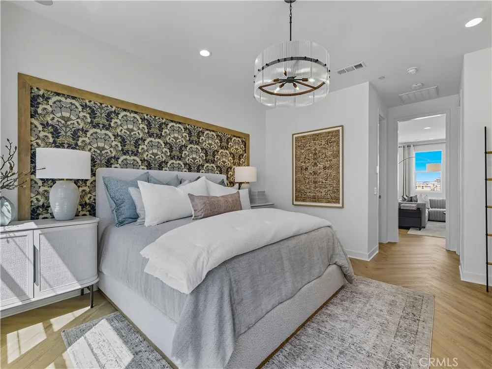2378 Liv Way Montebello, CA 90640