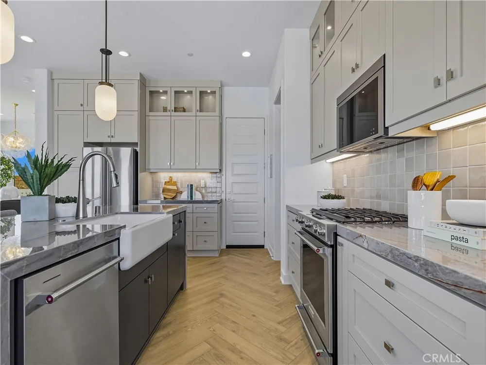 2378 Liv Way Montebello, CA 90640