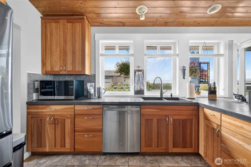 26811 J LANE Ocean Park, WA 98640