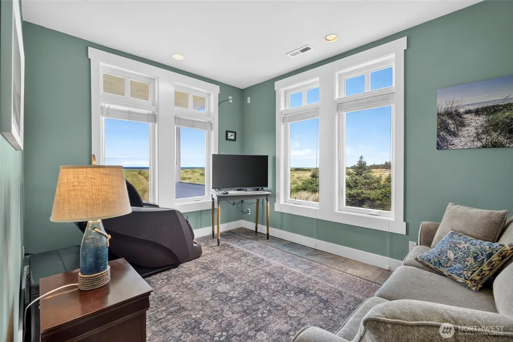 26811 J LANE Ocean Park, WA 98640