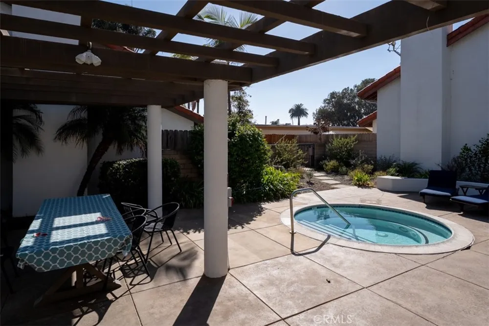 106 Del Gado Road San Clemente, CA 92672