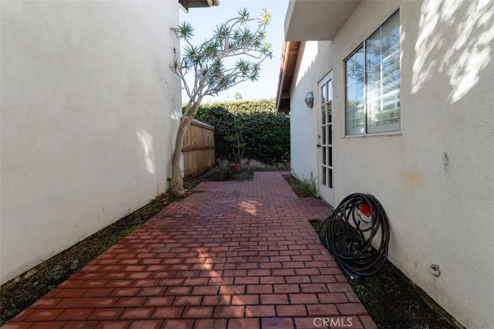106 Del Gado Road San Clemente, CA 92672