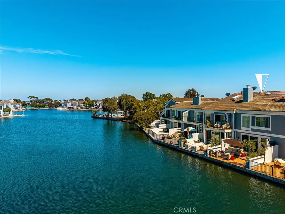 3485 Windspun Huntington Beach, CA 92649