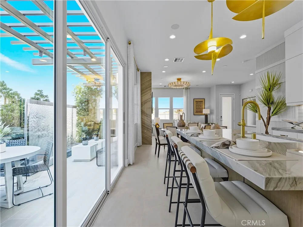 2445 Liv Way Montebello, CA 90640