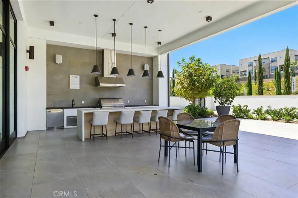 2445 Liv Way Montebello, CA 90640