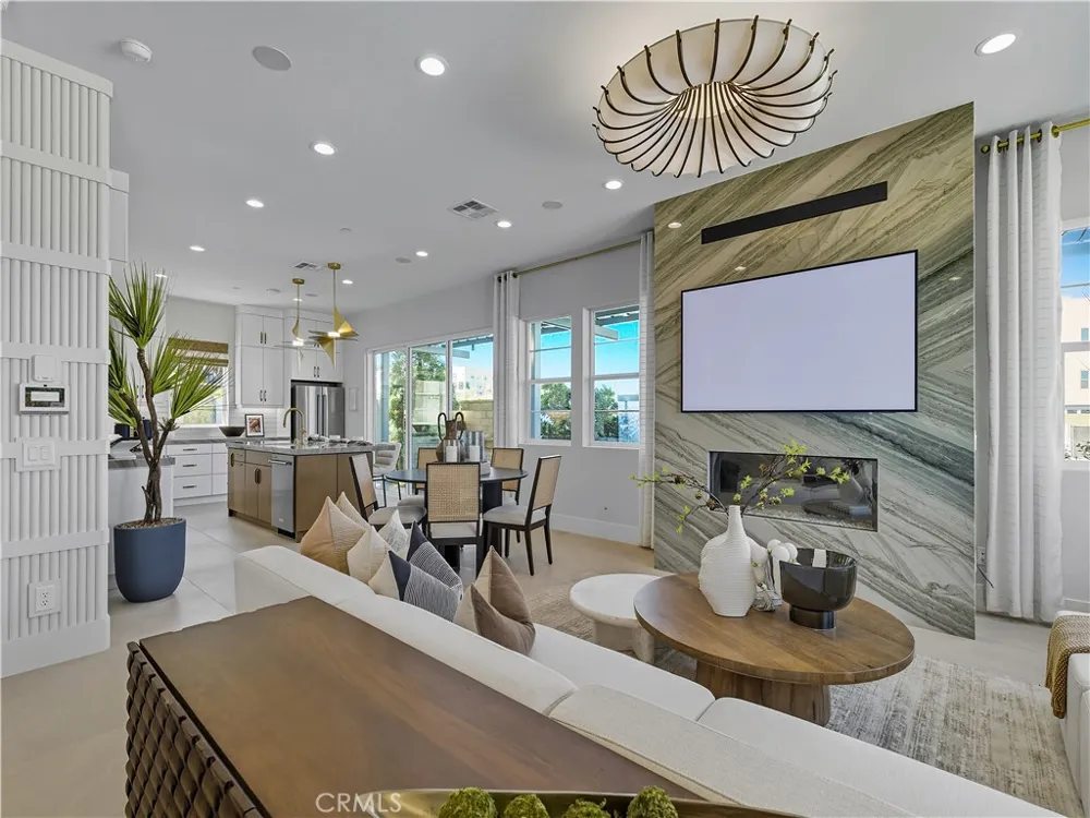 2445 Liv Way Montebello, CA 90640