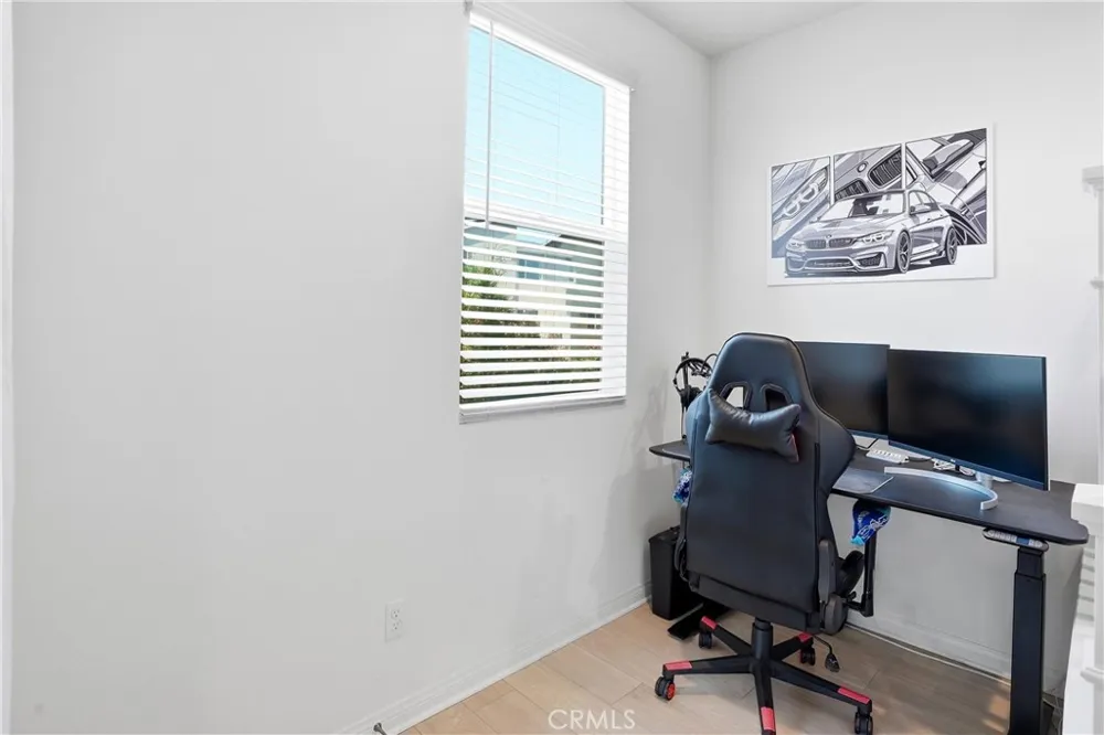 916 E 3RD ST Santa Ana, CA 92701