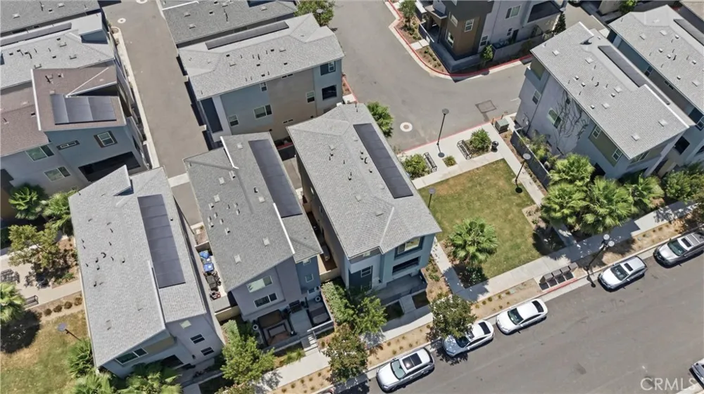 916 E 3RD ST Santa Ana, CA 92701