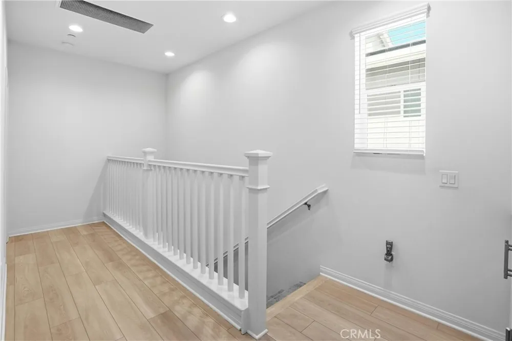 916 E 3RD ST Santa Ana, CA 92701