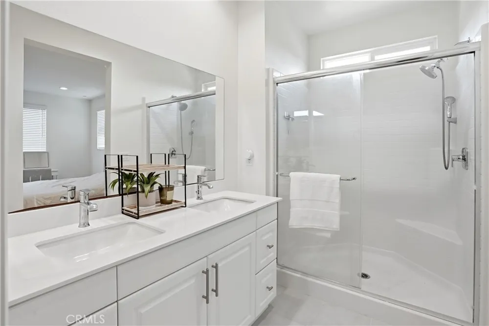 916 E 3RD ST Santa Ana, CA 92701