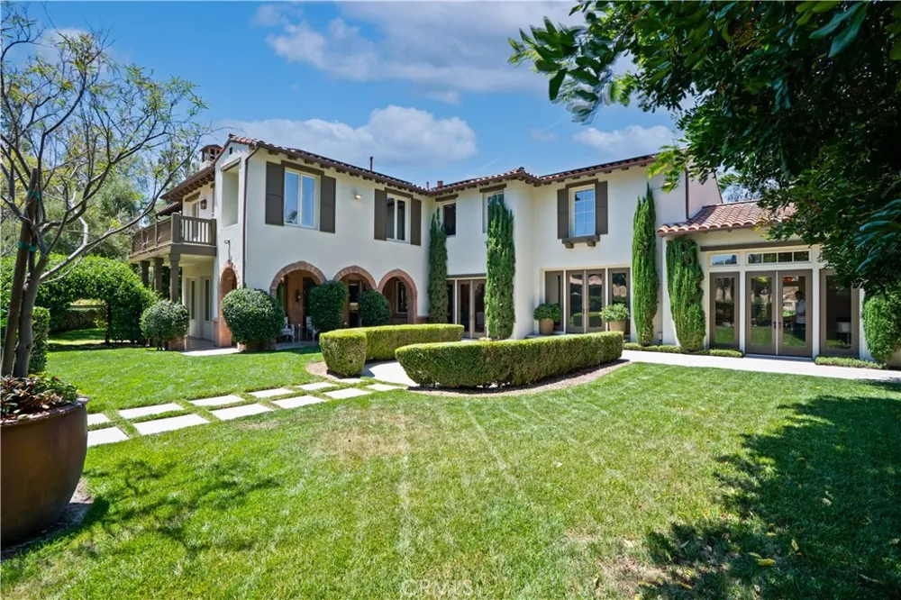 11284 Amberdale Drive Tustin, CA 92782