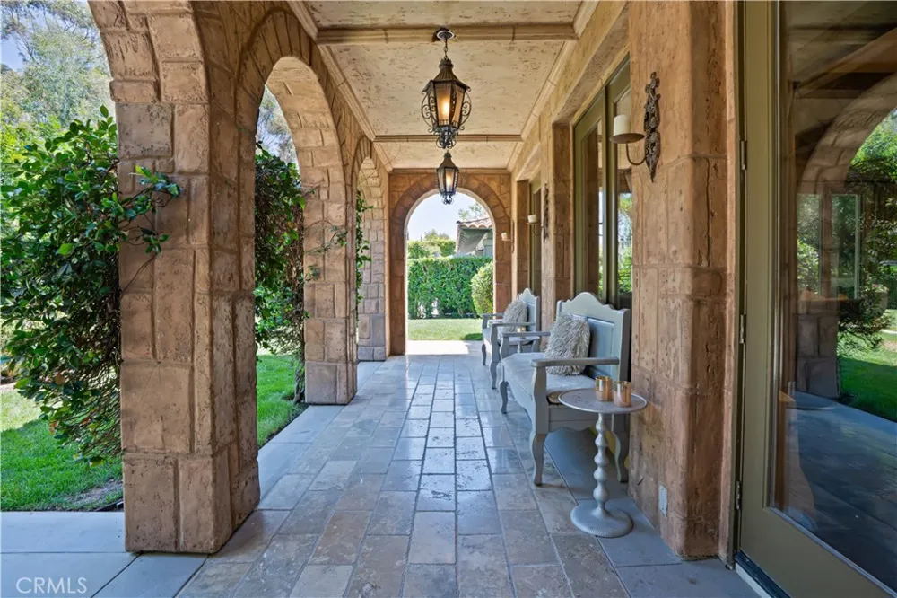 11284 Amberdale Drive Tustin, CA 92782