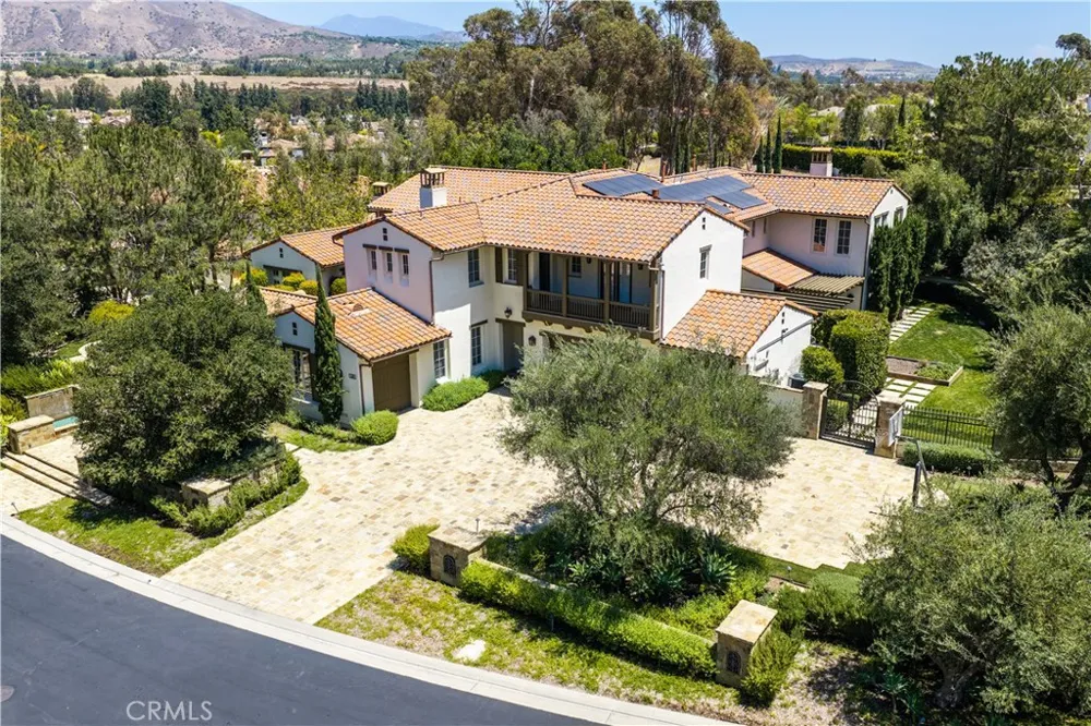 11284 Amberdale Drive Tustin, CA 92782