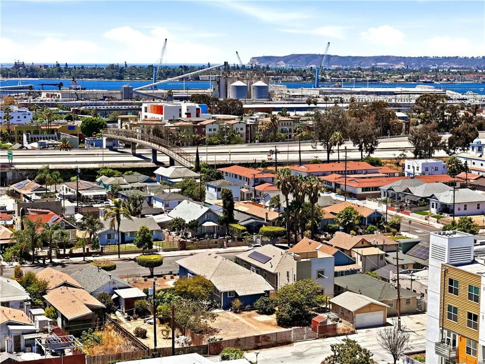 1832 Julian San Diego, CA 92113