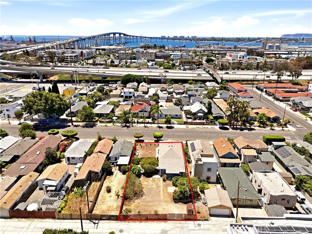 1832 Julian San Diego, CA 92113