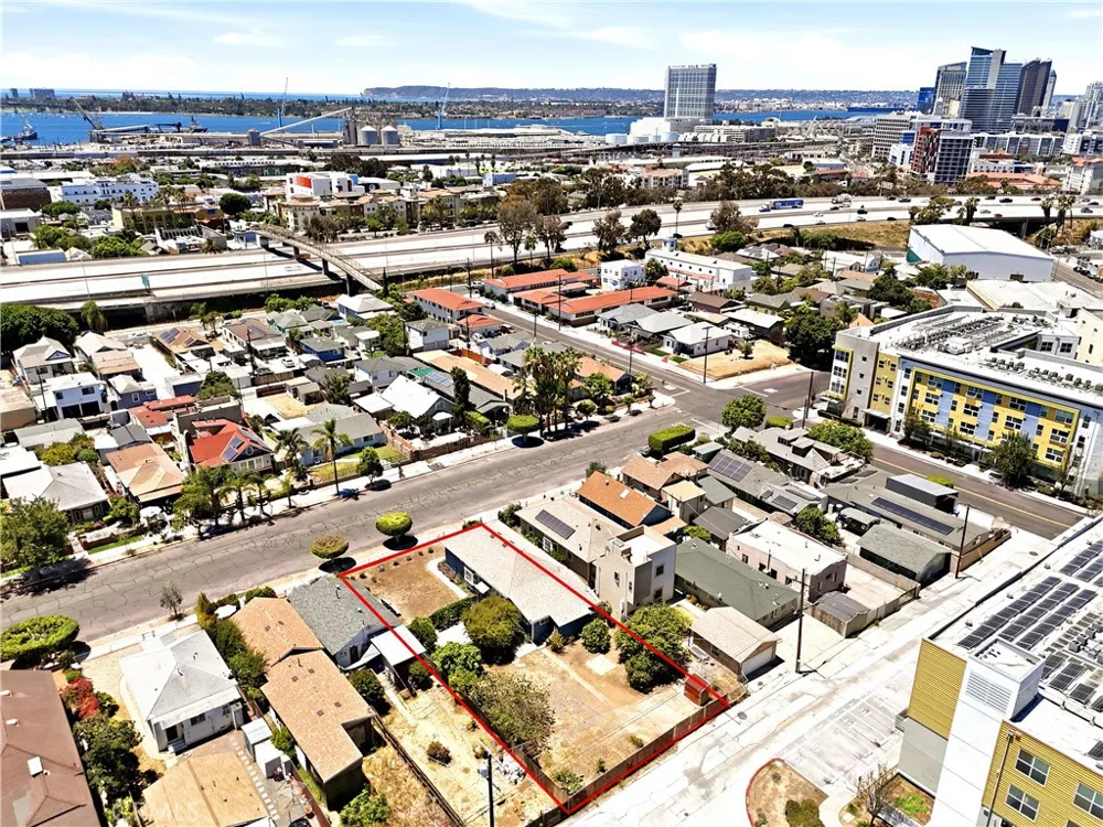 1832 Julian San Diego, CA 92113