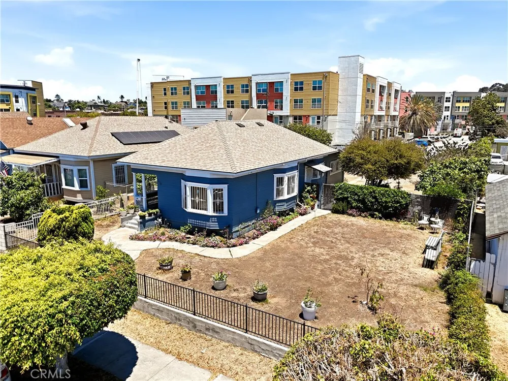 1832 Julian San Diego, CA 92113