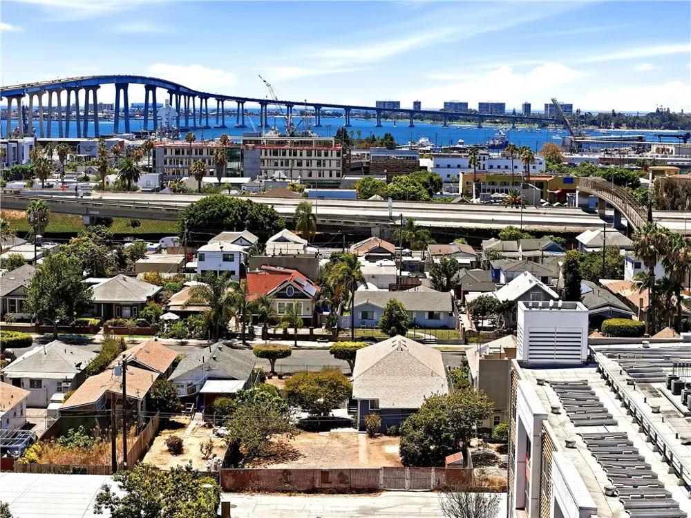 1832 Julian San Diego, CA 92113
