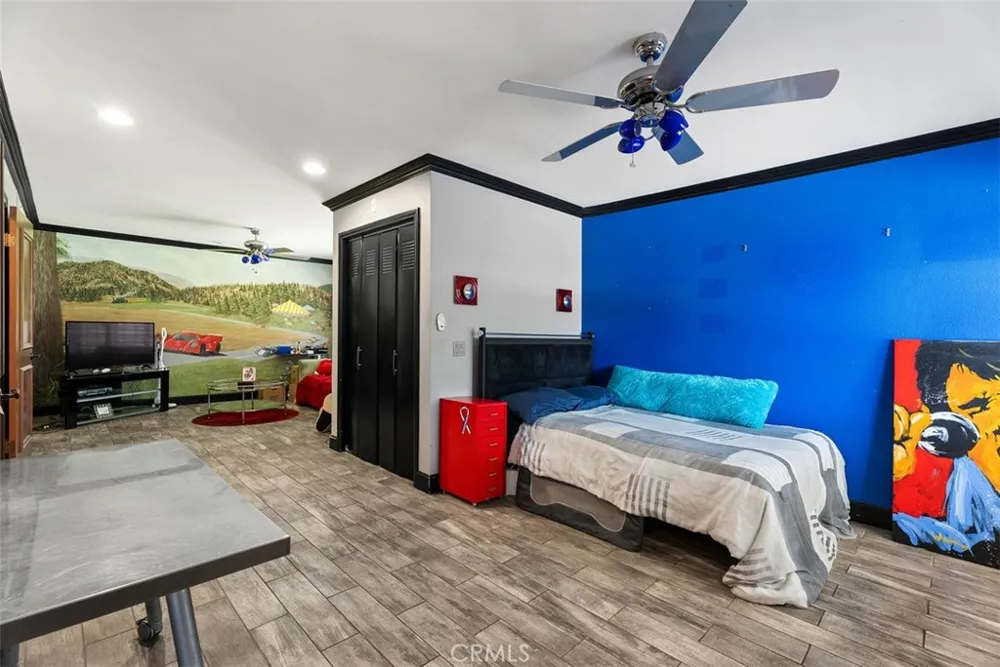 1632 SE Skyline Drive North Tustin, CA 92705