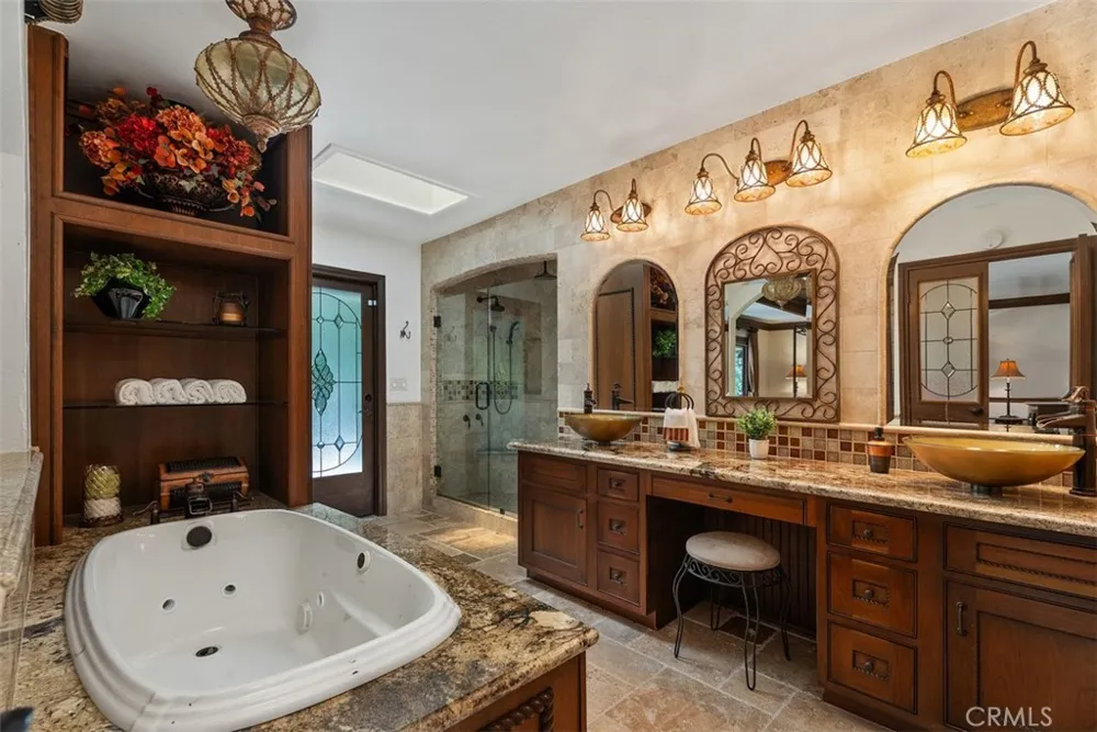 1632 SE Skyline Drive North Tustin, CA 92705