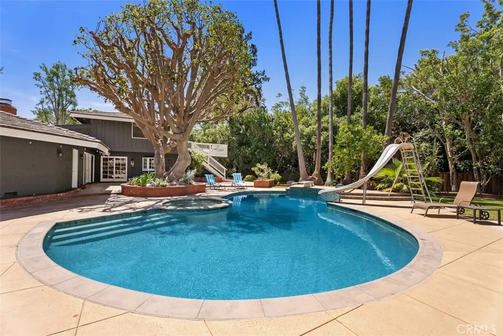 1632 SE Skyline Drive North Tustin, CA 92705